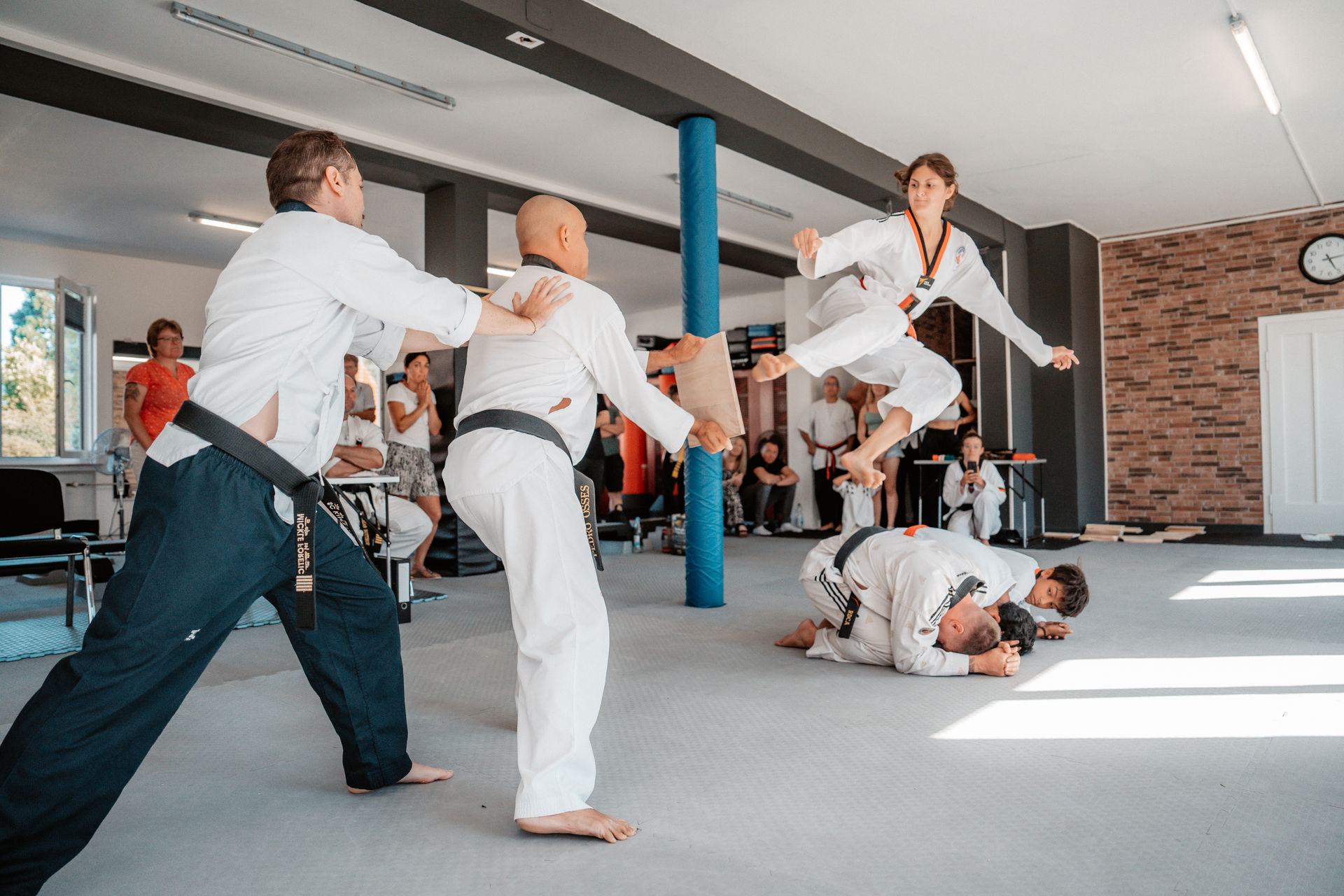 Kinder-Kampfsporttraining Gruppe